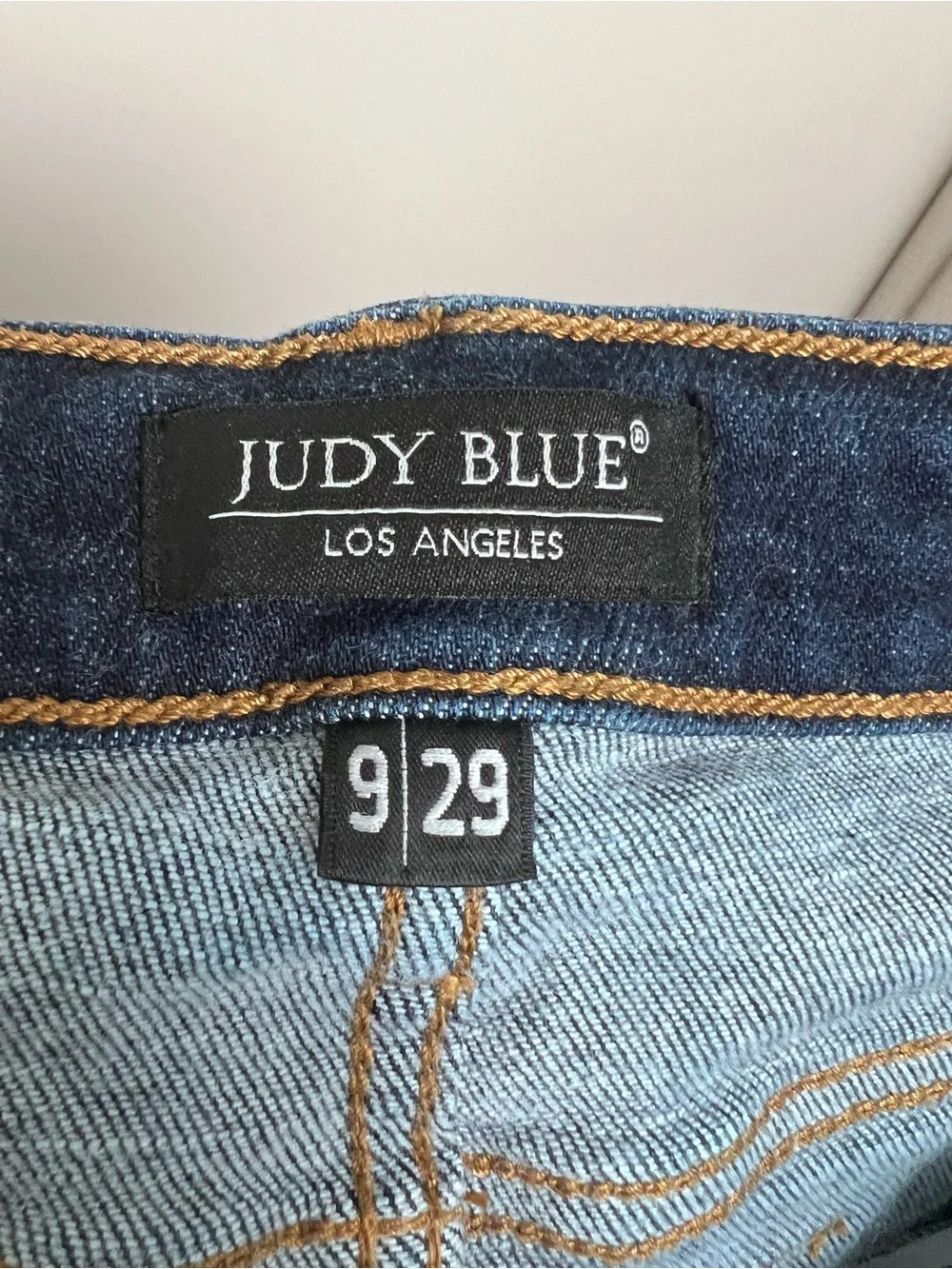 Judy Blue High Rise Wide Leg Cropped Jeans Size 9/29 Dark Wash Raw Hem